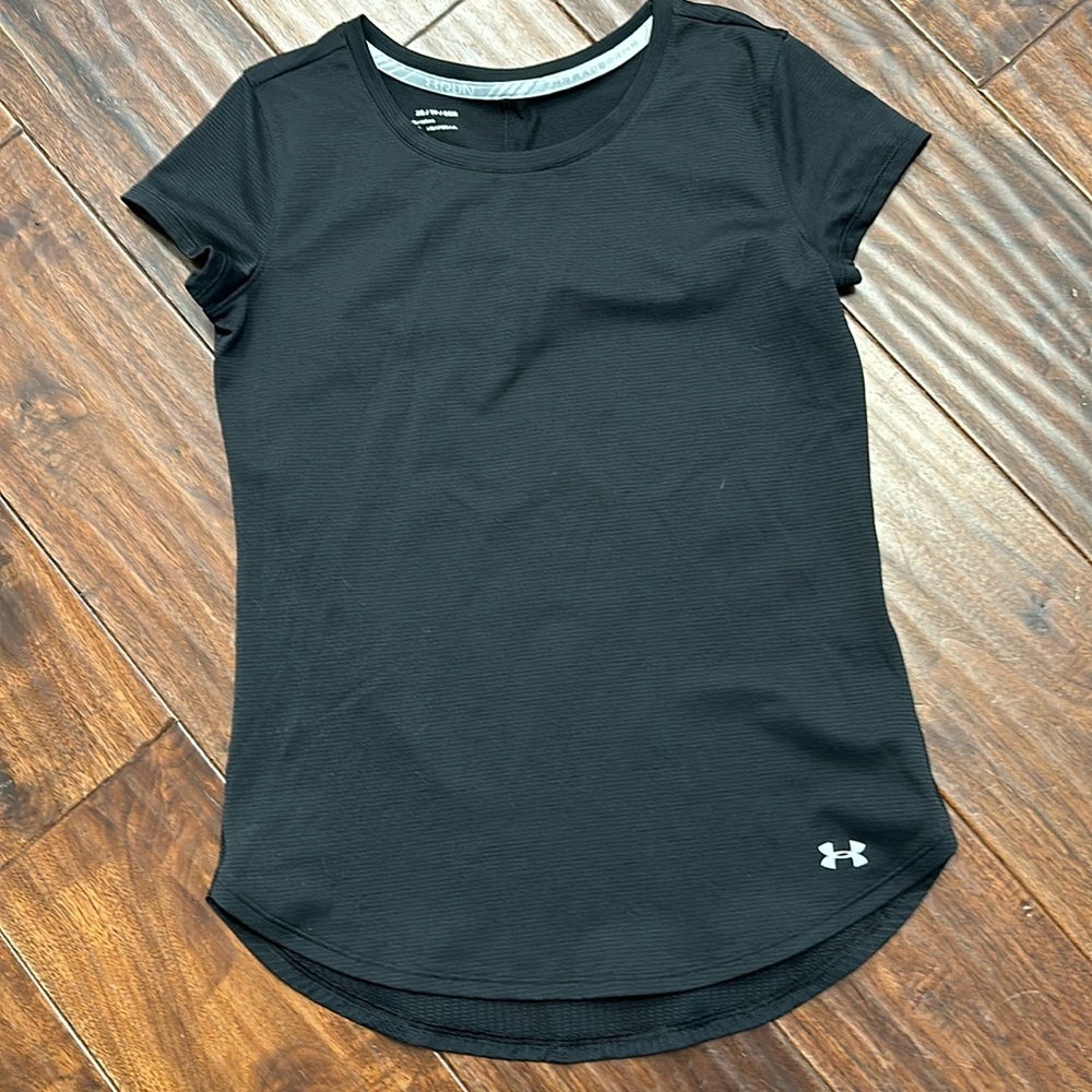 Under Armour Run fitted black heatgear shirt Sz XS